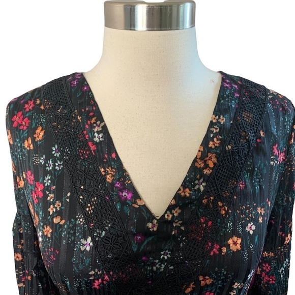 Riley & Rae Kate Floral Print Babydoll Dress Floral Print in Rich Black Size 2 - Picture 6 of 13